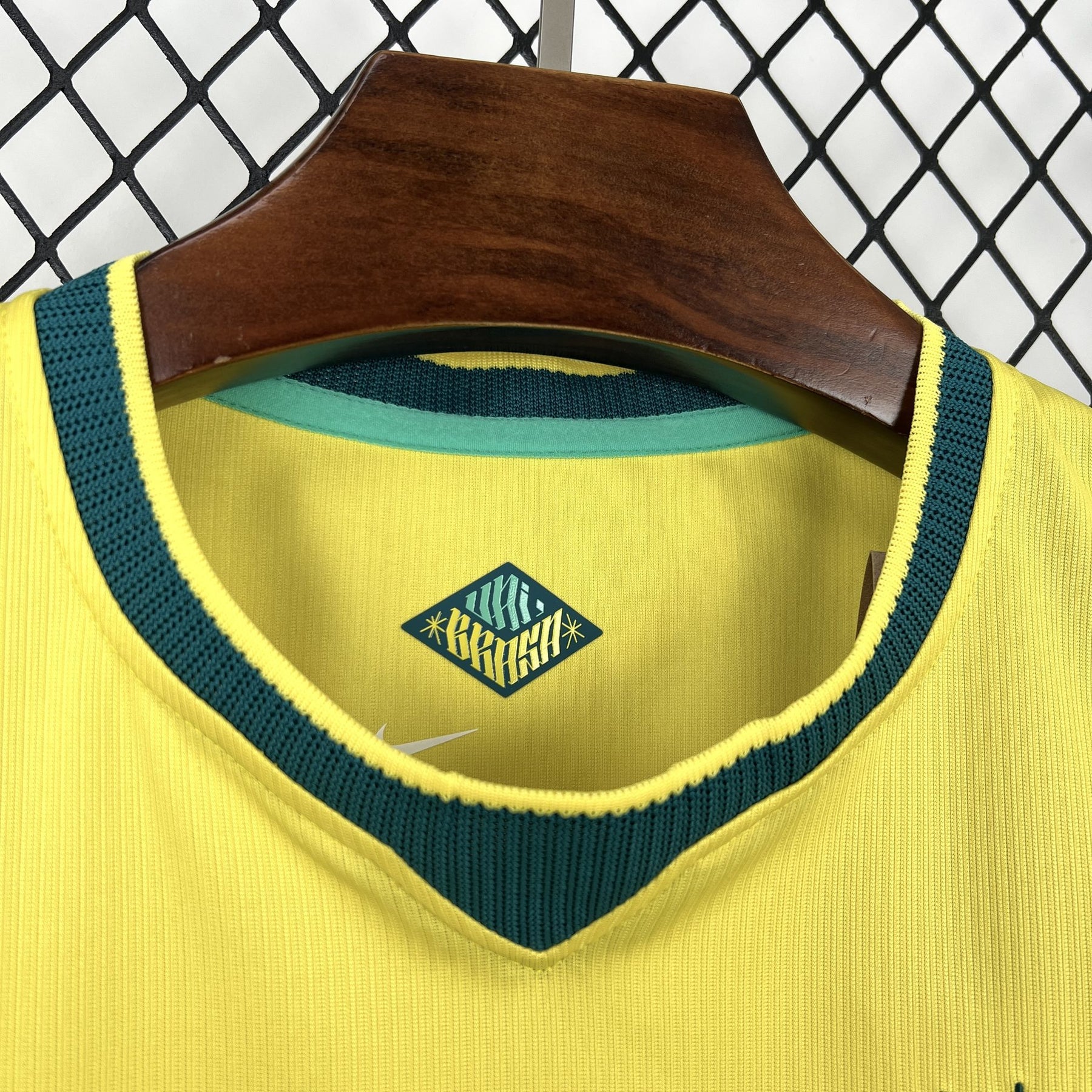 Camisa Brasil Home 26/27 Nike Torcedor feminino - Amarela